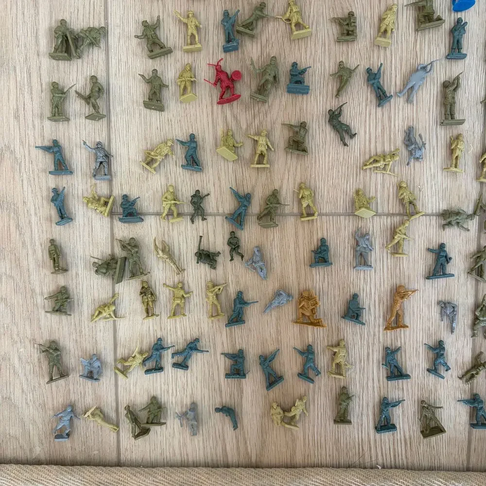 Vintage Louis Marx Tim Mee Plastic Army Men Lot 293 Pieces Military